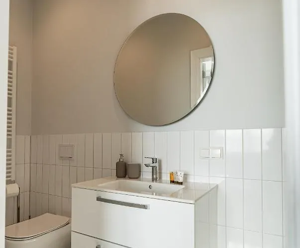 Wonderful In The Heart Of Center